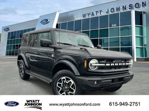 New 2026 Ford Bronco Outer Banks image 1