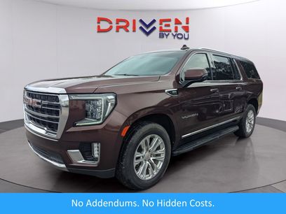 Used 2022 GMC Yukon XL SLT w/ SLT Luxury Package