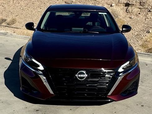 New 2025 Nissan Altima 2.5 SV image 2