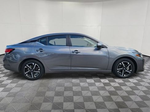 Used 2025 Nissan Sentra SV FWD image 4