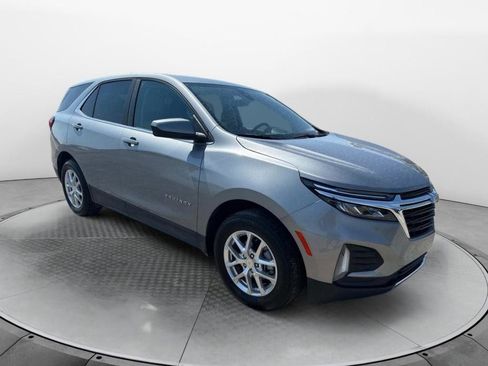 Used 2024 Chevrolet Equinox LT image 1