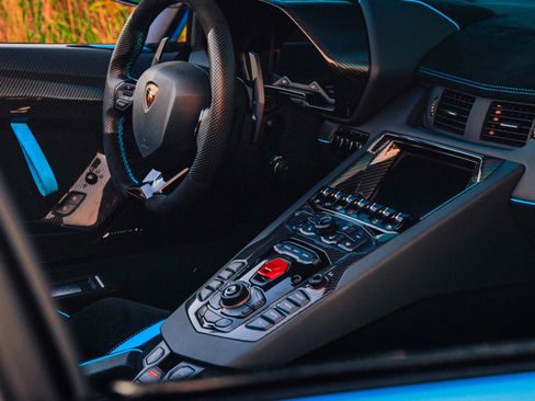 Used 2016 Lamborghini Aventador LP 750-4 Superveloce image 13