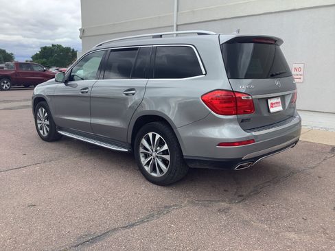 Used 2015 Mercedes-Benz GL 450 4MATIC image 7