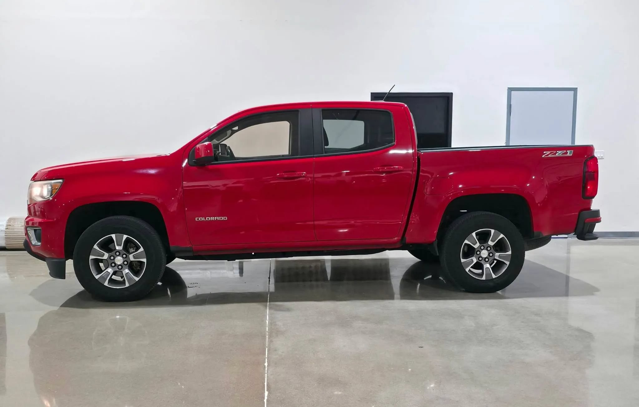 Used 2017 Chevrolet Colorado Z71 RWD image 7
