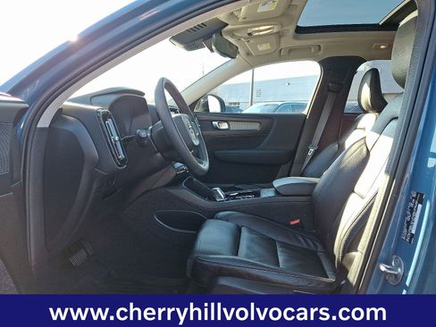 Certified 2023 Volvo XC40 B5 Plus w/ Driver Assist Package image 14