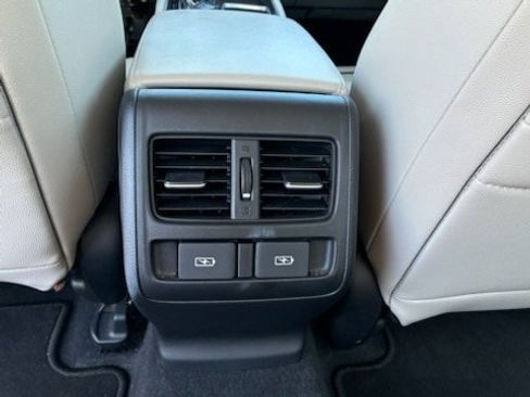 Used 2021 Honda Accord EX-L image 14