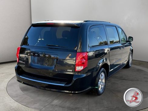 Used 2013 Dodge Grand Caravan SXT image 4