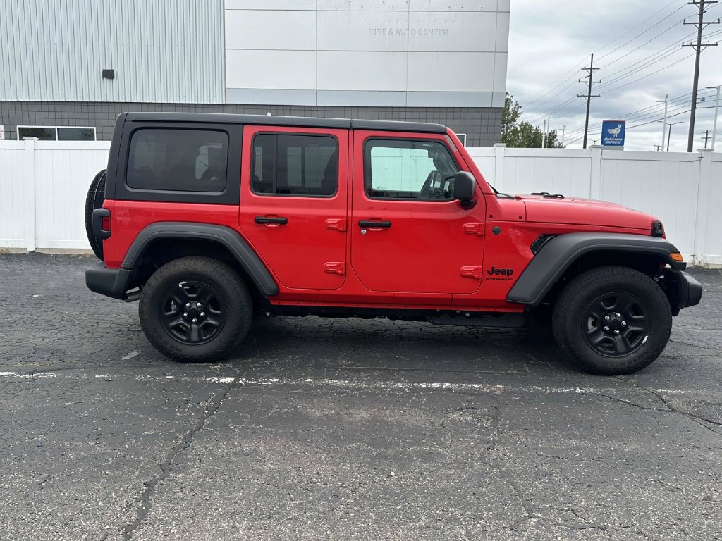 Used 2026 Jeep Wrangler Unlimited Sport AWD/4WD image 2