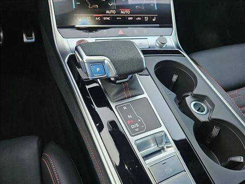 Used 2023 Audi RS 7 Sportback AWD/4WD image 18