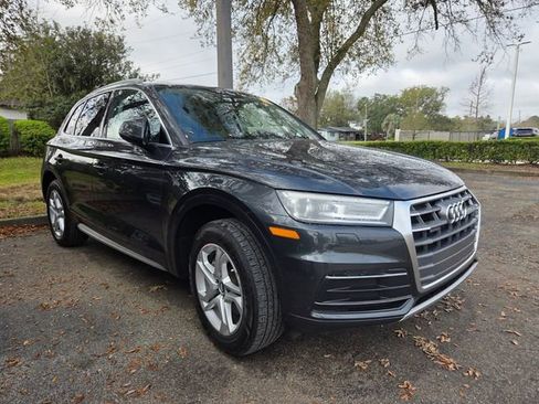 Used 2019 Audi Q5 2.0T Premium w/ Convenience Package image 3