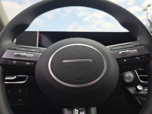 Used 2025 Hyundai Sonata SE image 22