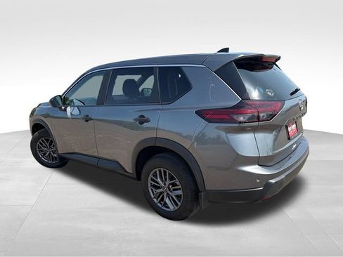 Certified 2024 Nissan Rogue S FWD image 6