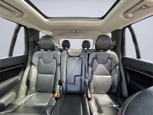 Used 2019 Volvo XC90 T6 Momentum AWD/4WD image 17