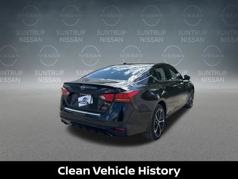 Certified 2023 Nissan Altima 2.5 SR w/ SR Premium Package AWD/4WD image 6