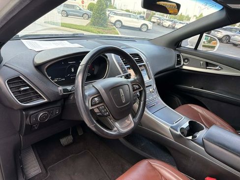 Used 2019 Lincoln Nautilus Reserve AWD/4WD image 17