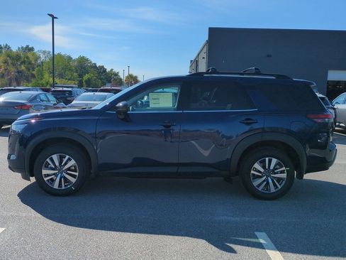 New 2026 Nissan Pathfinder SL FWD image 7