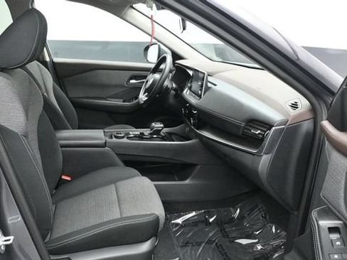 Used 2021 Nissan Rogue SV AWD/4WD image 11