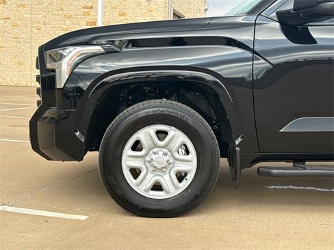 New 2026 Toyota Tundra SR image 5