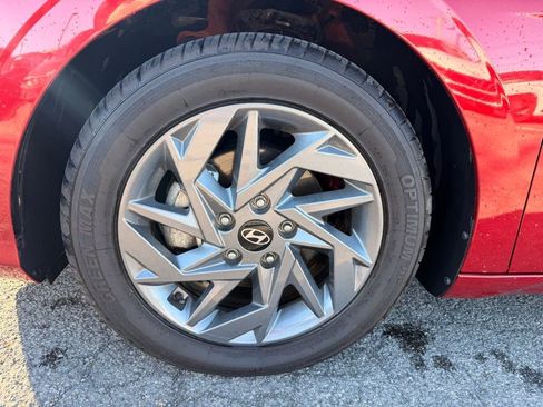 Used 2024 Hyundai Elantra SEL FWD image 10
