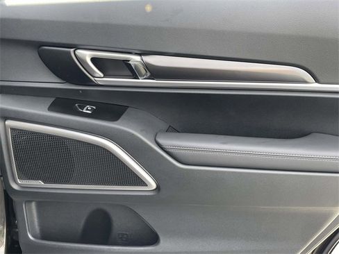 New 2025 Kia Telluride S image 16