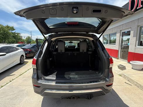Used 2014 Nissan Pathfinder Platinum w/ Platinum Premium Package AWD/4WD image 21