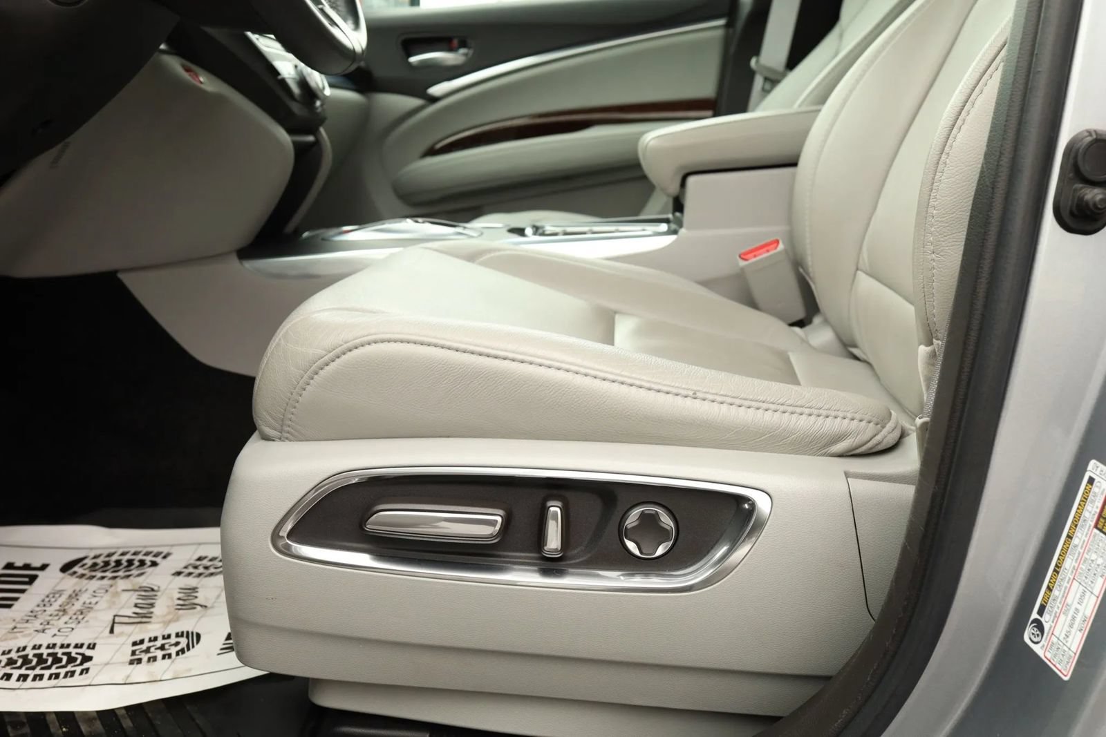 Used 2020 Acura MDX FWD image 12