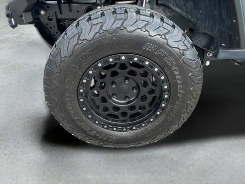 Used 2024 Jeep Wrangler Unlimited Rubicon 4xe AWD/4WD image 10