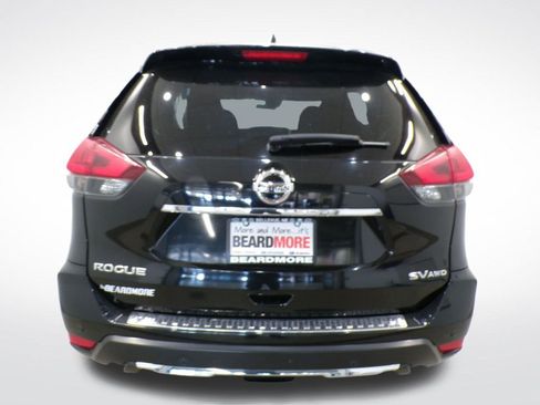 Used 2019 Nissan Rogue SV w/ Premium Package AWD/4WD image 3