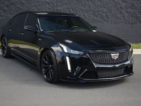 Used 2023 Cadillac CT5 V Blackwing w/ Driver Assist Package RWD image 9