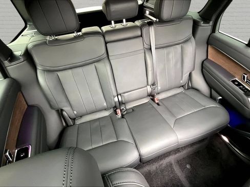 Used 2023 Land Rover Range Rover SE AWD/4WD image 26