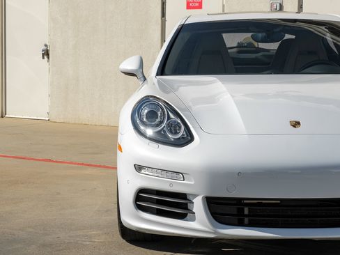 Used 2016 Porsche Panamera S w/ Premium Package Plus image 51