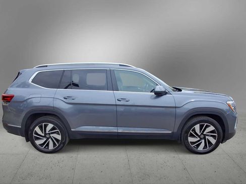 Used 2024 Volkswagen Atlas SEL AWD/4WD image 9