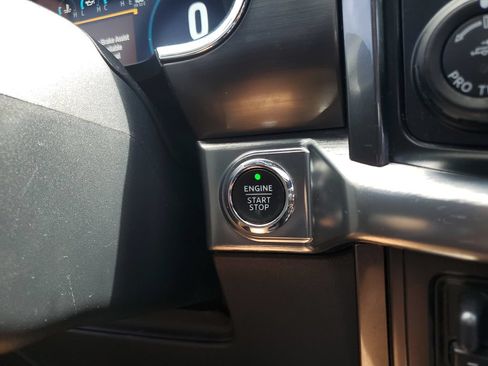 Used 2021 Ford F150 Lariat w/ Equipment Group 502A High AWD/4WD image 30