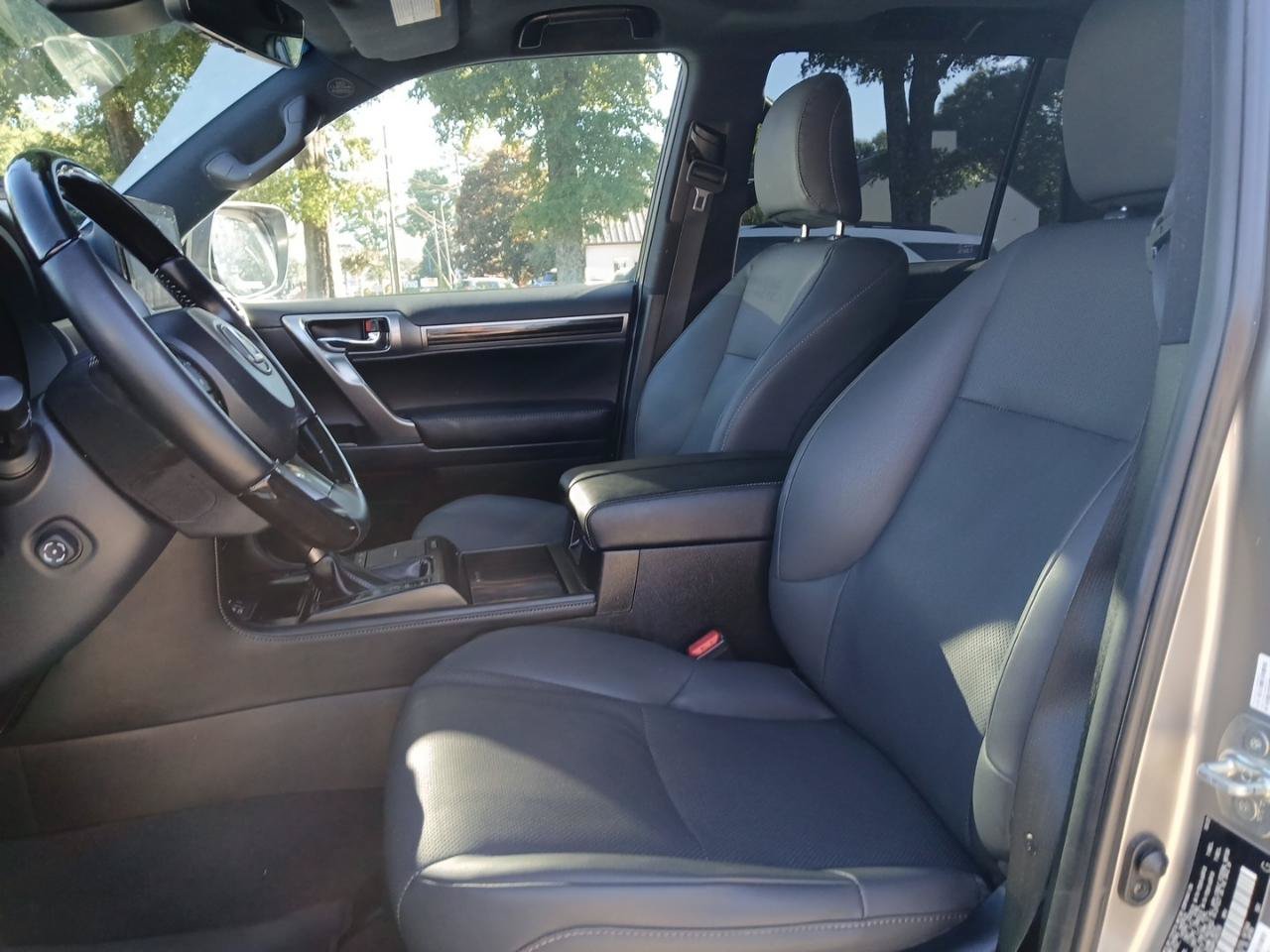 Used 2023 Lexus GX 460 Premium w/ Premium Plus Package AWD/4WD image 21