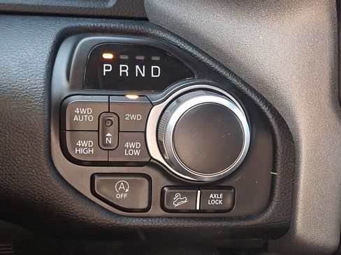 Used 2022 RAM 1500 Big Horn w/ Built-to-serve Edition image 14