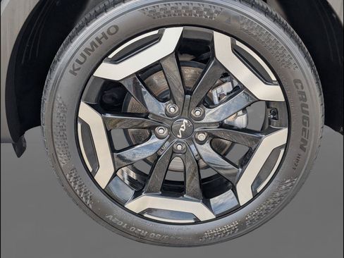 Used 2024 Kia Telluride S FWD image 25