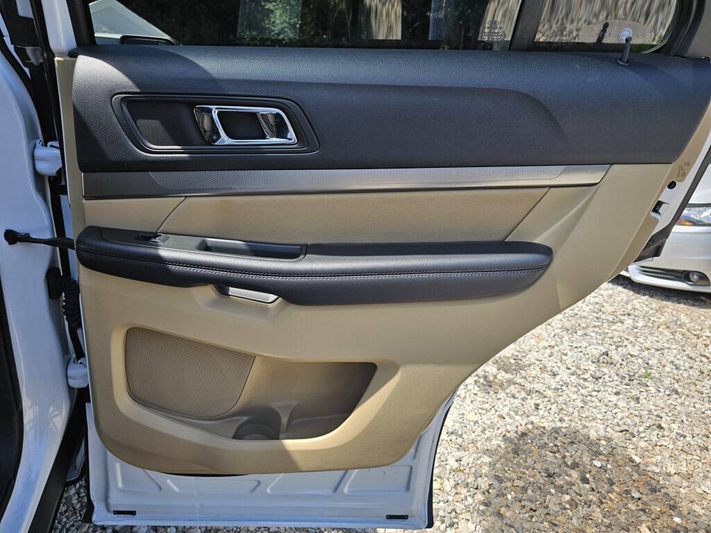 Used 2017 Ford Explorer 4WD image 16