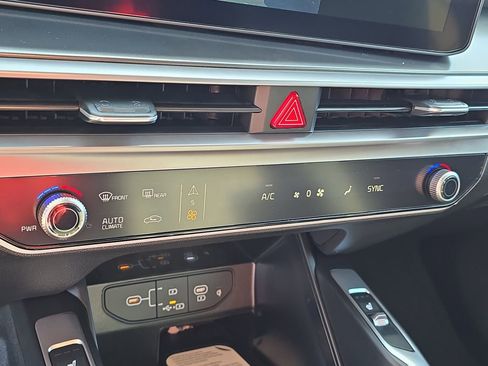 New 2026 Kia Sorento S AWD/4WD image 24