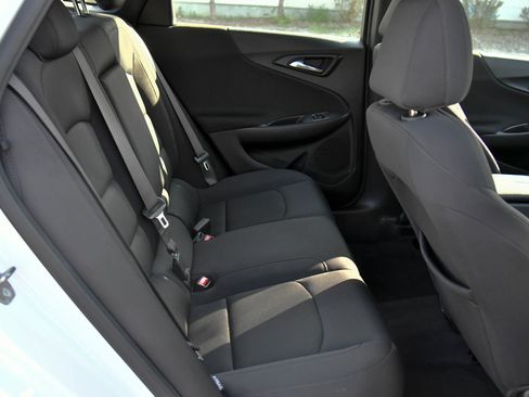 Used 2024 Chevrolet Malibu LT image 39