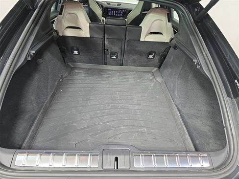 Certified 2024 Porsche Panamera image 25