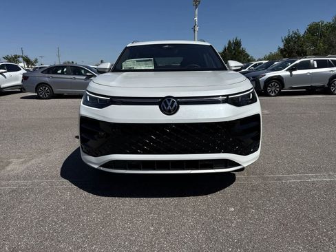 New 2026 Volkswagen Tiguan SEL R-Line AWD/4WD image 9