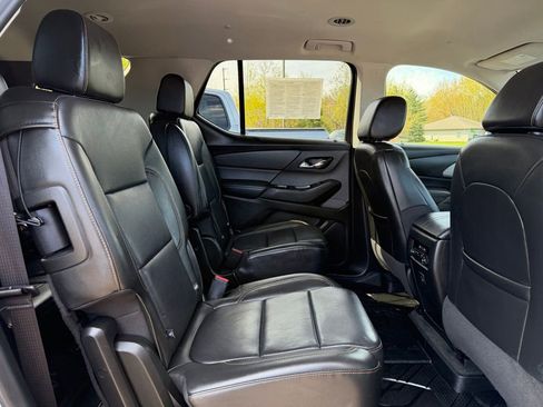 Used 2019 Chevrolet Traverse LT w/ LPO, Floor Liner Package AWD/4WD image 14