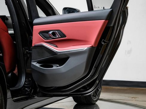 Used 2025 BMW 330i xDrive Sedan w/ Convenience Package image 50