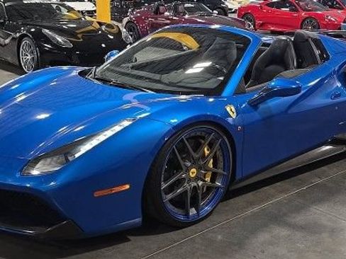 Used 2017 Ferrari 488 Spider RWD image 1