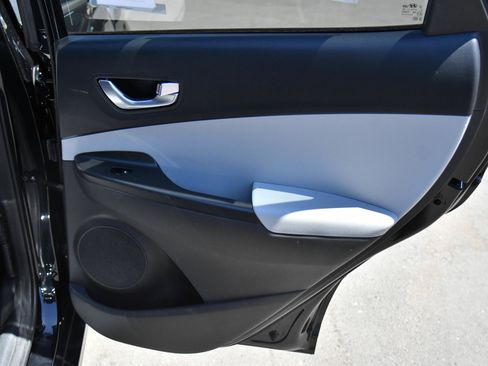 Used 2023 Hyundai Kona SE w/ Cargo Package FWD image 39