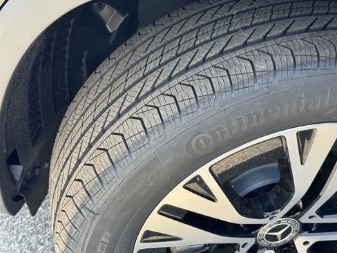 New 2025 Mercedes-Benz GLA 250 image 16