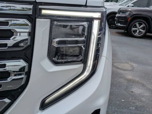 Used 2023 GMC Sierra 1500 Denali w/ Denali Reserve Package AWD/4WD image 7