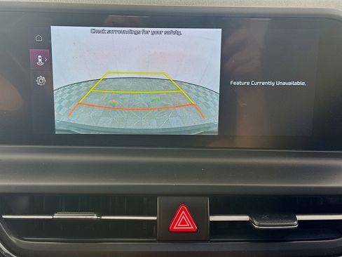 Used 2025 Kia Seltos S image 23