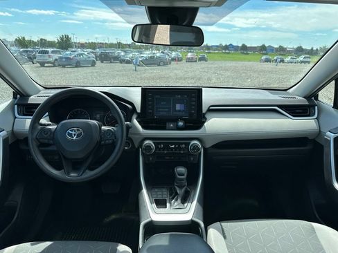 Used 2020 Toyota RAV4 XLE w/ Convenience Package AWD/4WD image 19