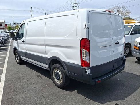 Used 2021 Ford Transit 250 Low Roof RWD image 5